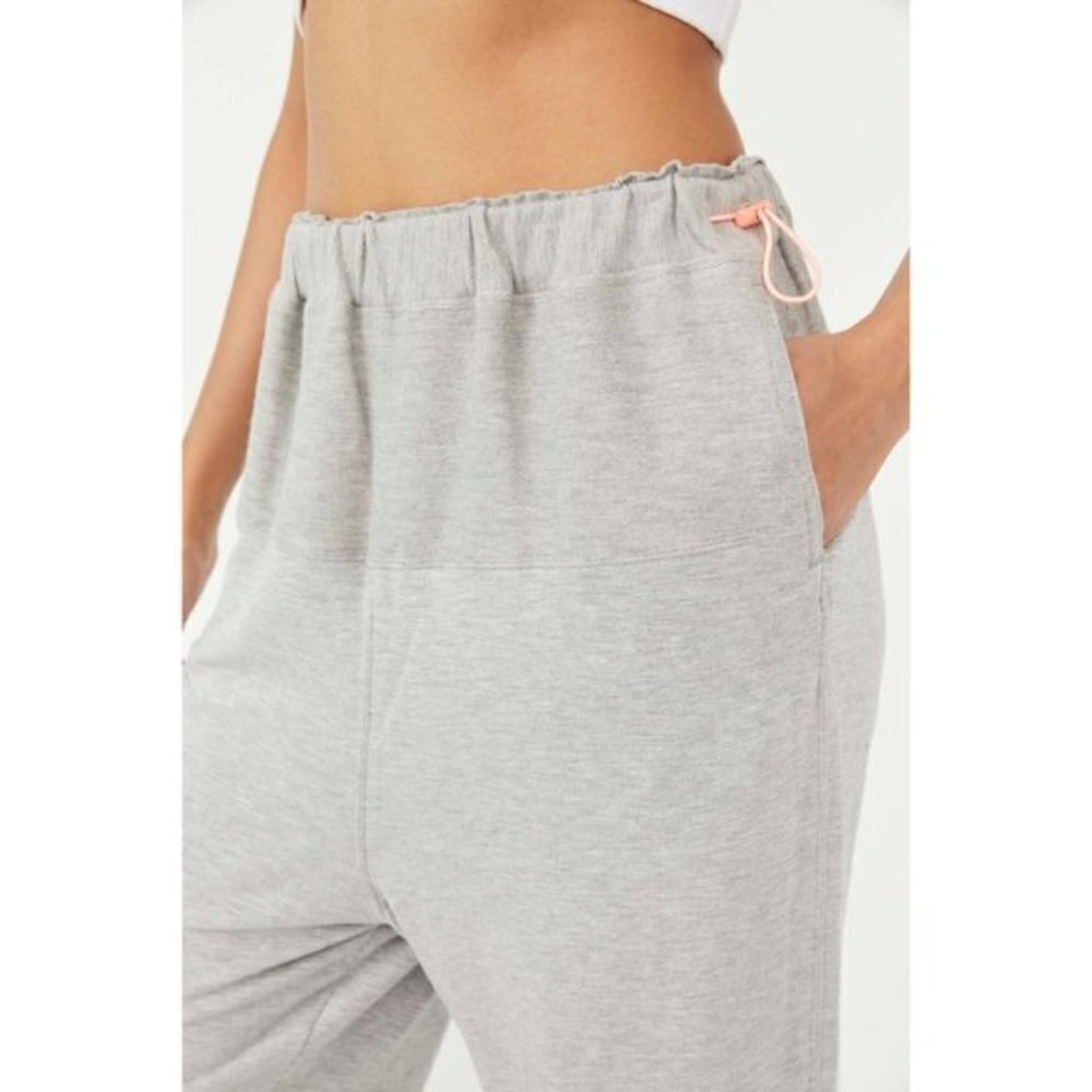 New Free People Movement Surfside Joggers In Heather Grey NWT Size Small - Picture 4 of 15